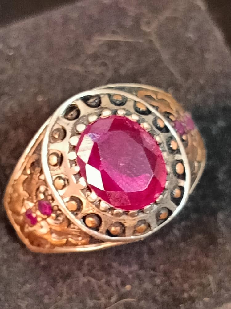 خاتم فضة بحجر ياقوت