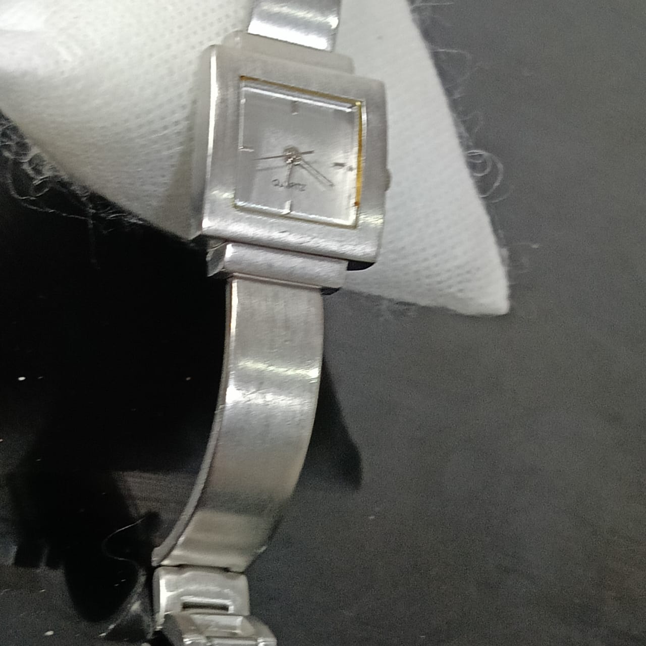 Montre quartz original femme titanium