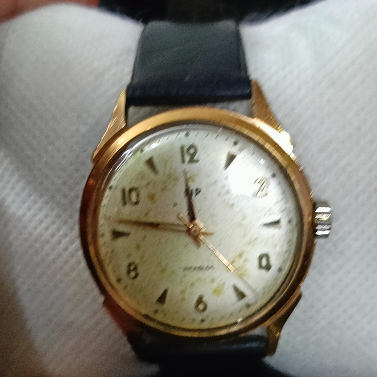 Montre lip mécanique vintage original