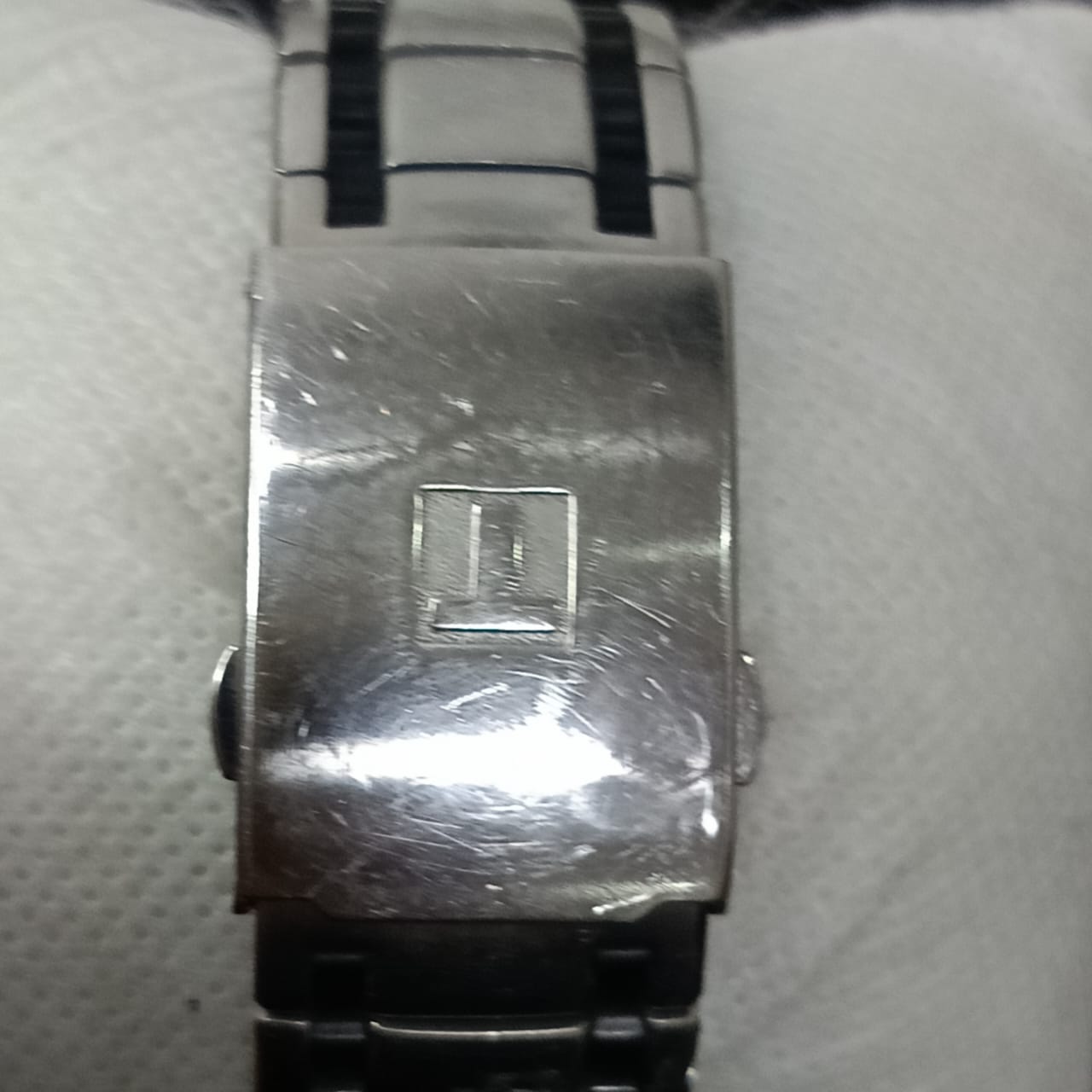 Montre Tissot chronographe Quartz original et saphir