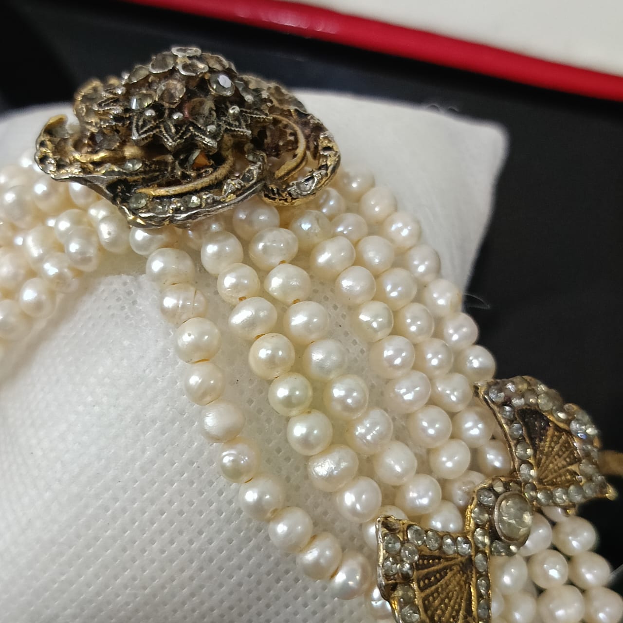 صدرية بالجوهر الحر ب6خيوط