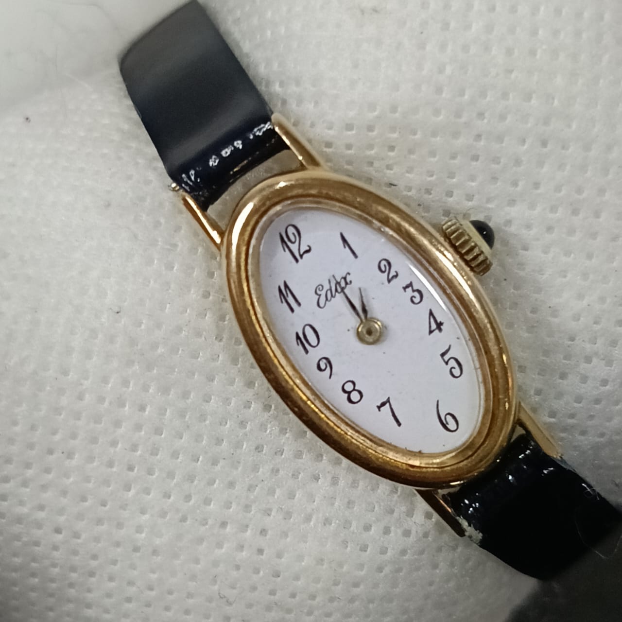Montre mécanique vintage femme en plaqué or