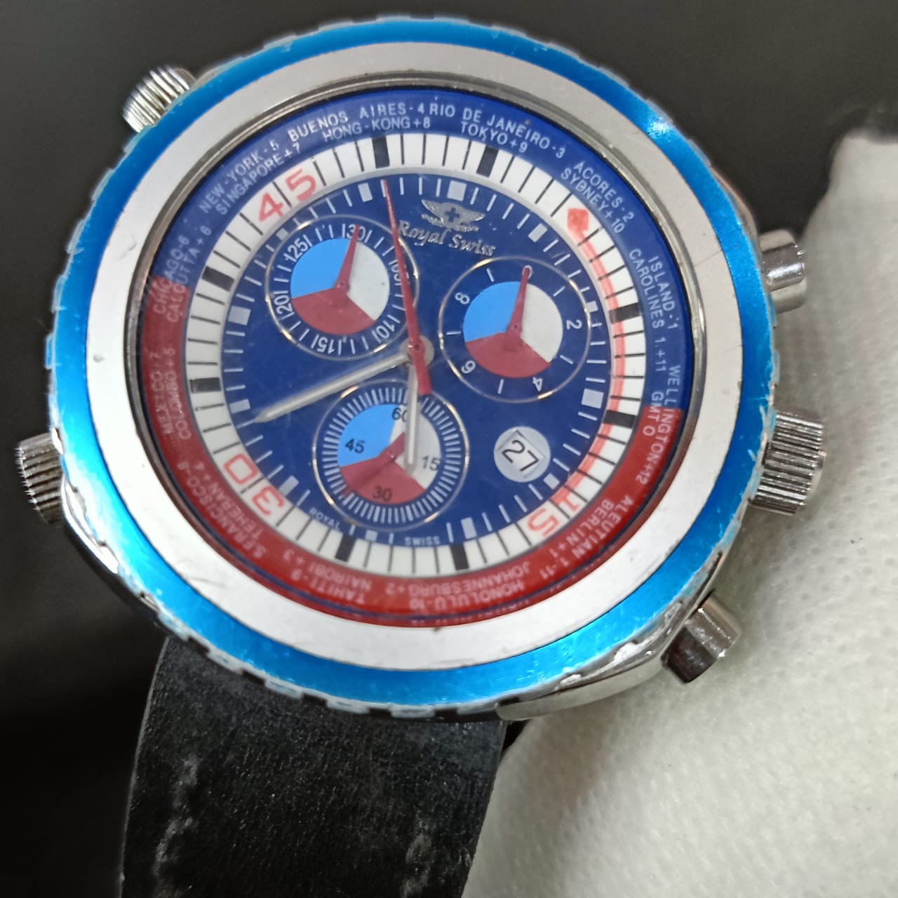 Montre royal suiss chronographe Quartz original