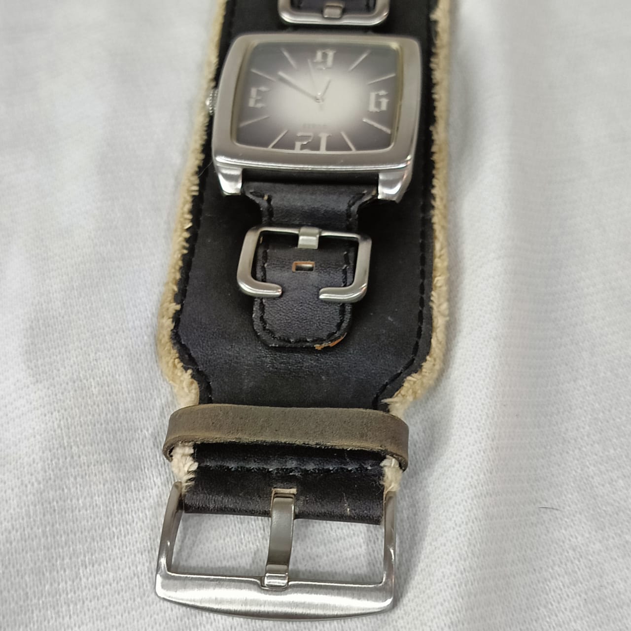 Montre Guess Quartz original rare vintage