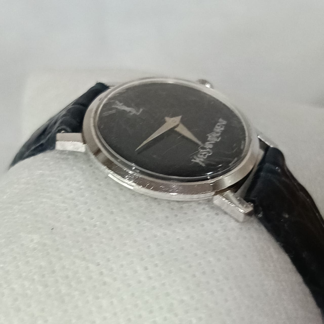 Montre saint Laurent mécanique femme vintage original