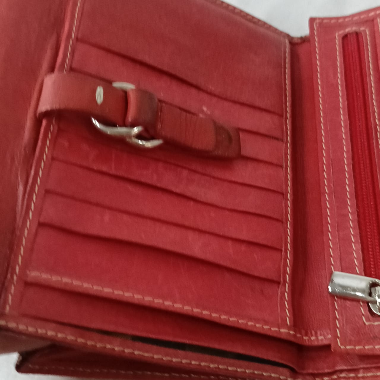 Portefeuille lugupell en cuir rouge vintage original