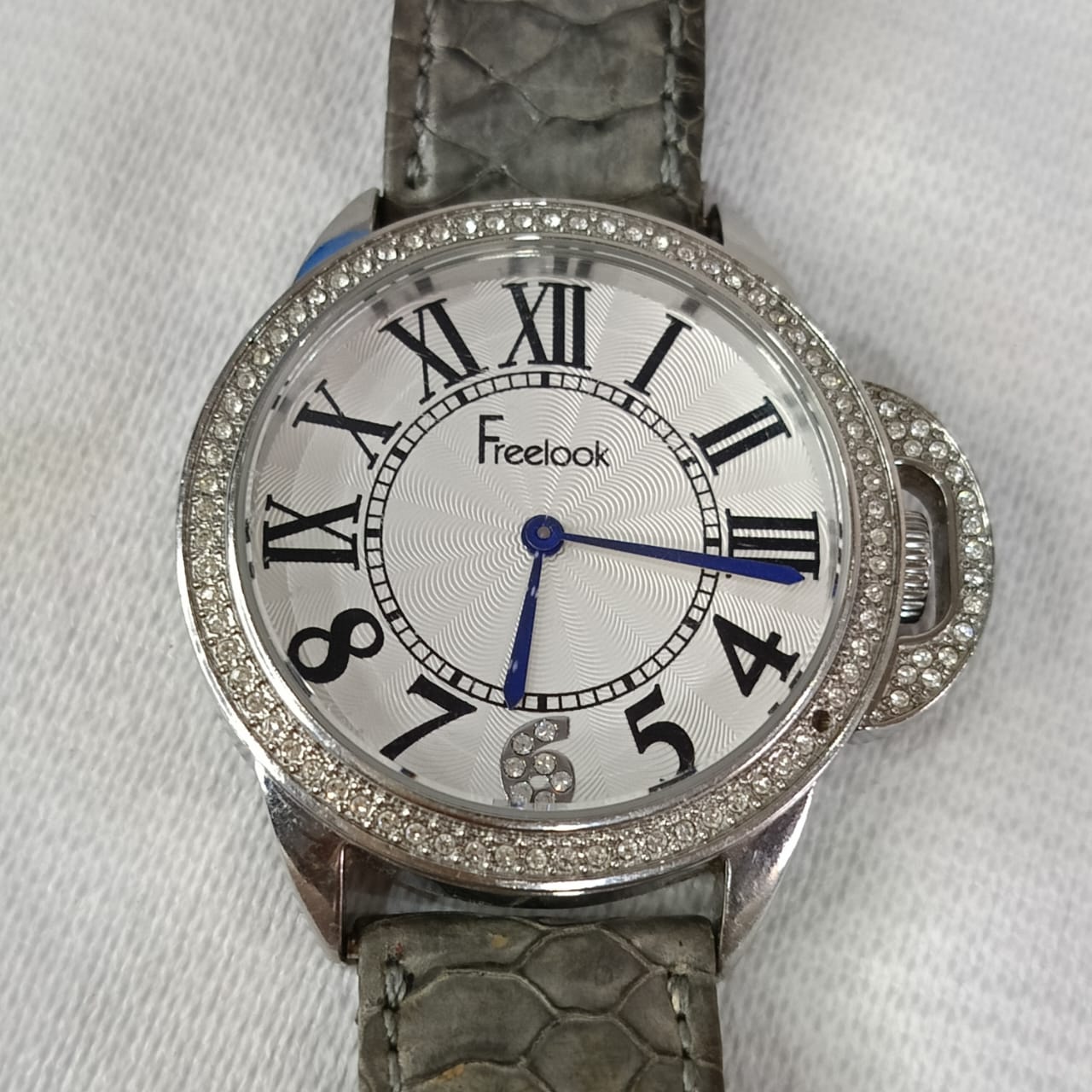 Montre freelook femme original
