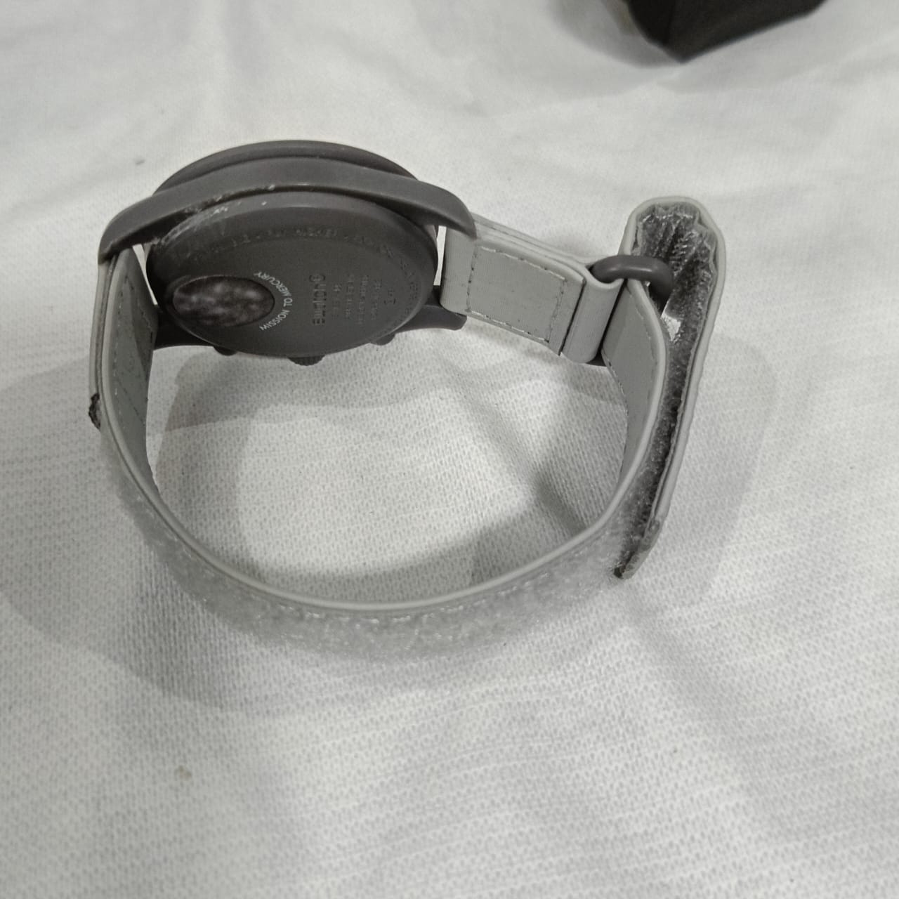 Montre Omega/ switch chronographe original Quartz