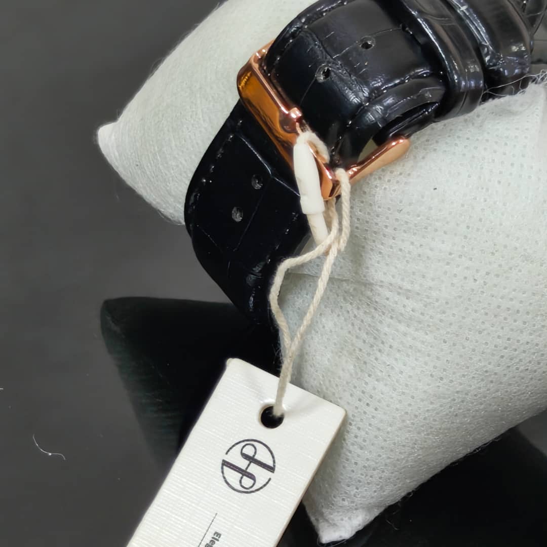 Montre Pablo raez Quartz original ثمنمية و خمسين ألف
40mm
Prix 8500