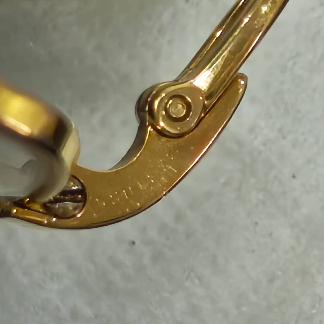 Lunette cartier France original إثنان عشر مليون
54/18
Prix 120000