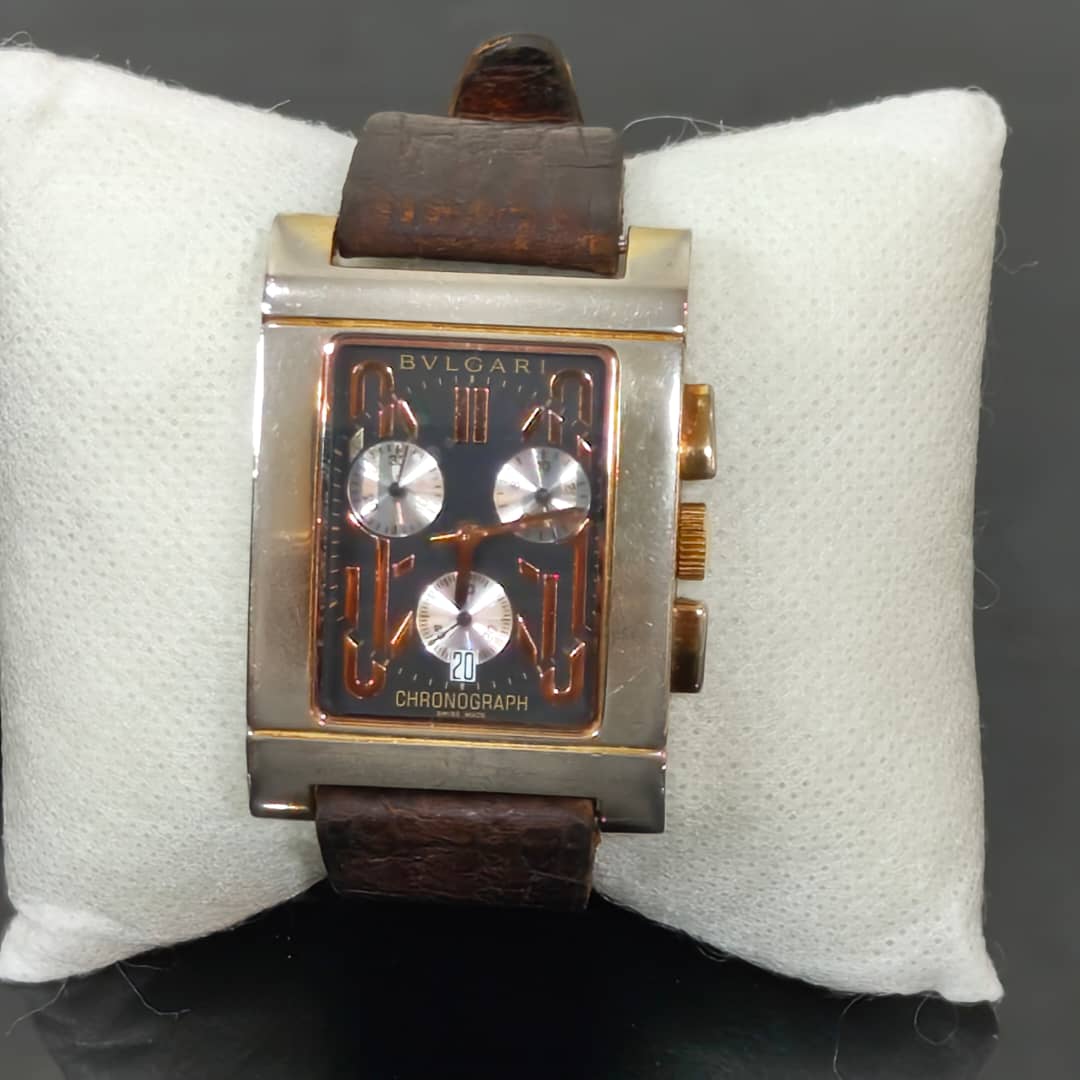 Montre bvolgari chronographe Quartz original / ربع ملاين ونص
40mm
Prix 45000