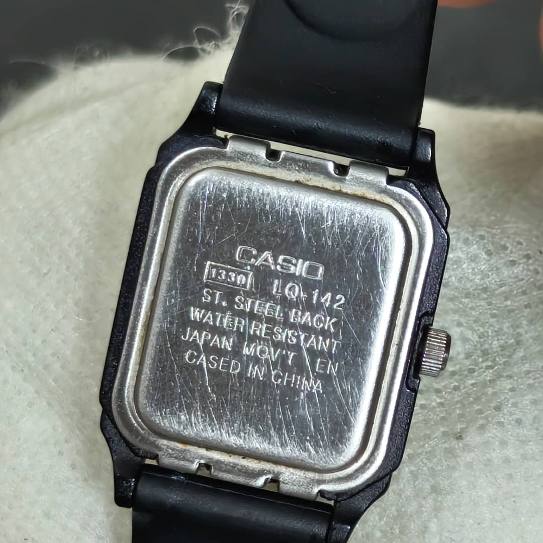 Montre casio femme original
Prix 8000