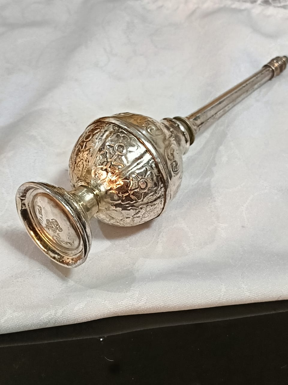 معطرة قديمة طولها 24cm