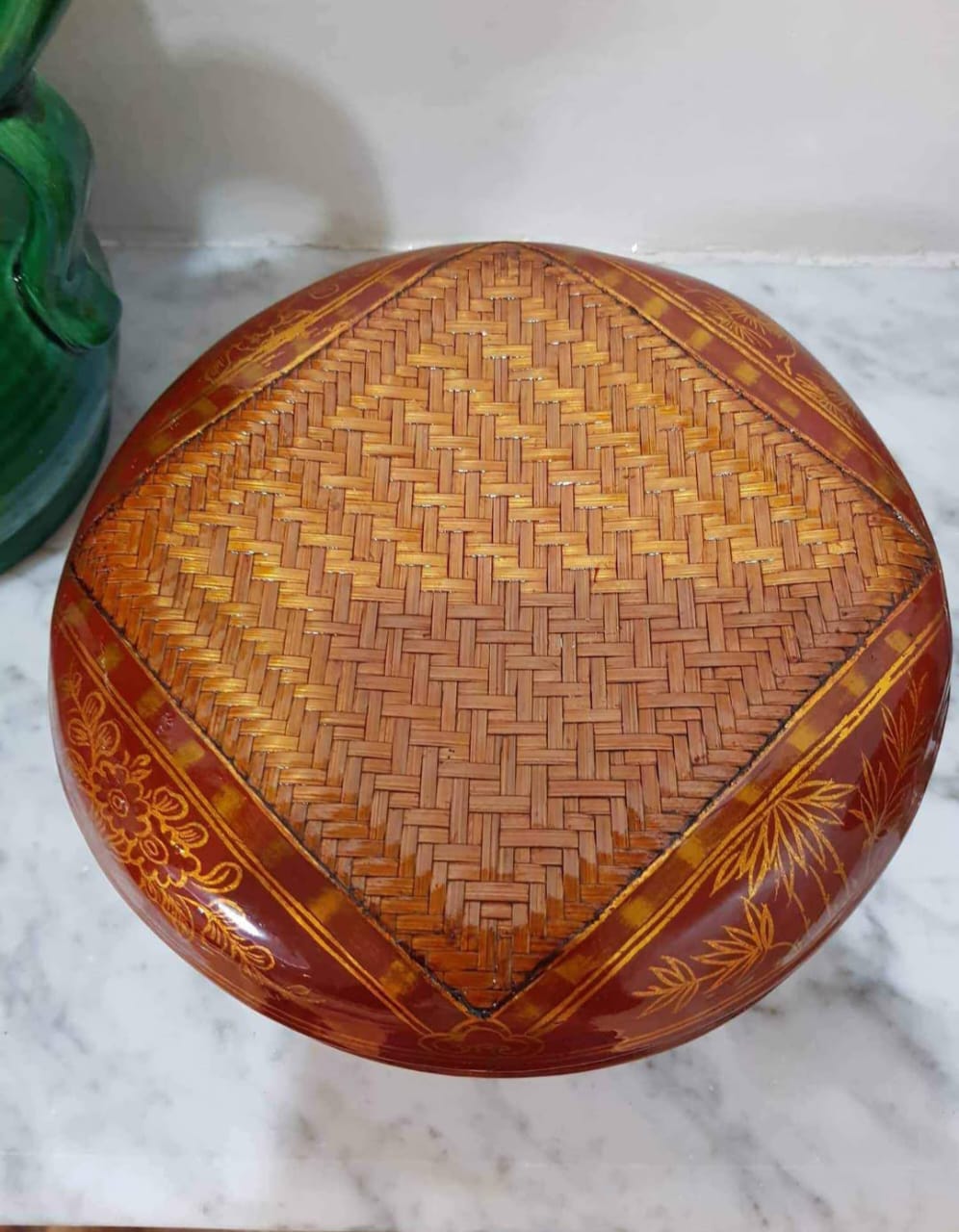 علبة من خيزران قطرها 26cm