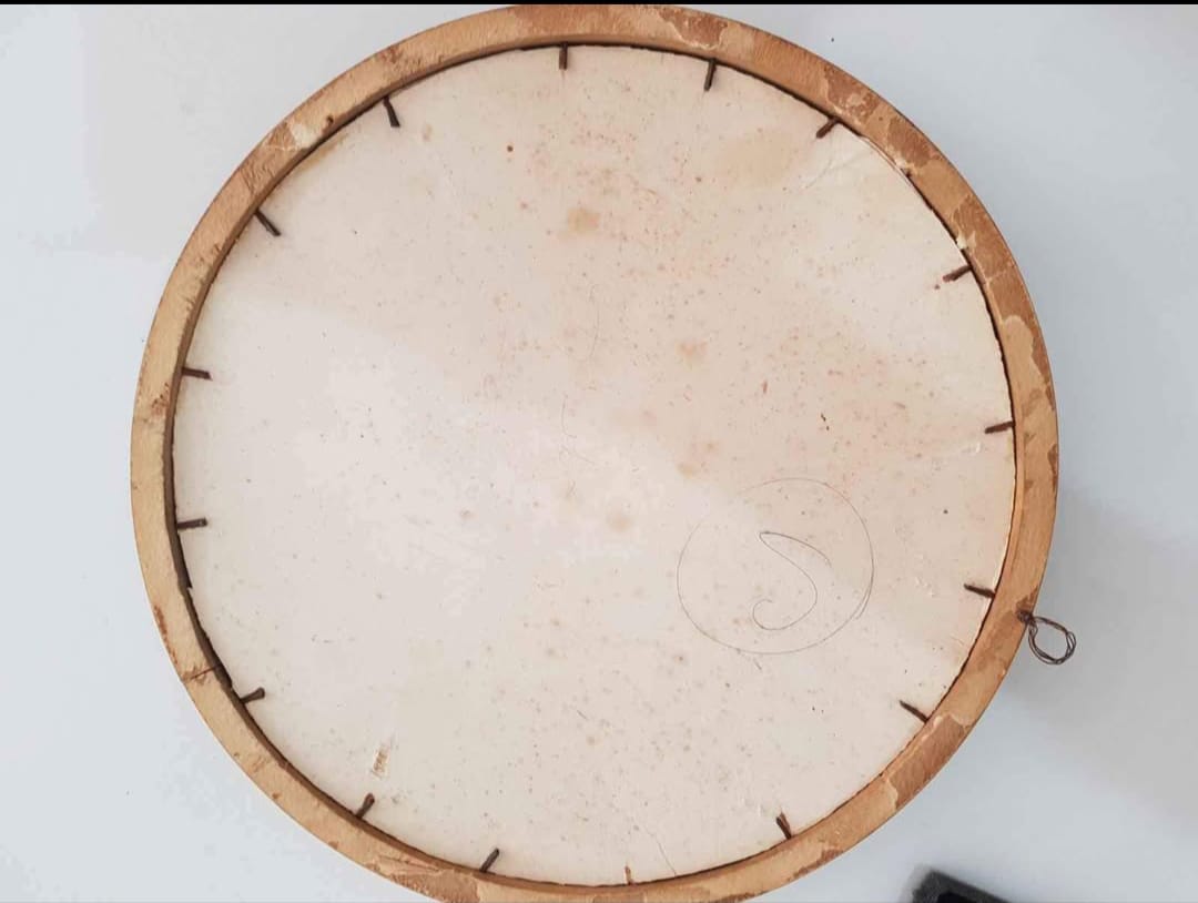 تحفة اصلية قطرها 24cm