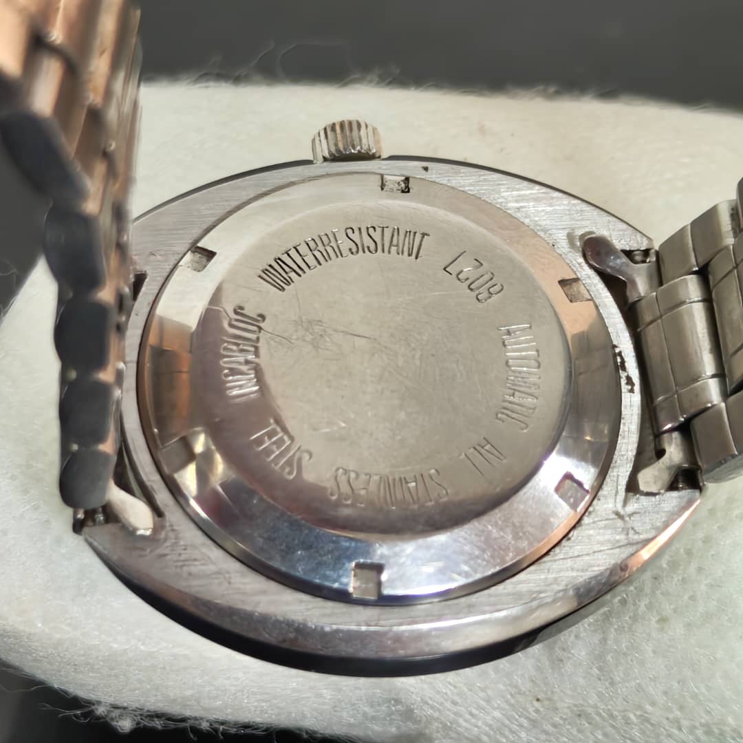 Montre duward automatique original
38mm
Prix 25000