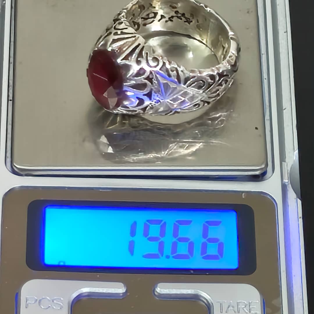 خاتم فضة بحجر ياقوت طبيعي تحفة/ ربع ملاين ونص
سعر 45000
