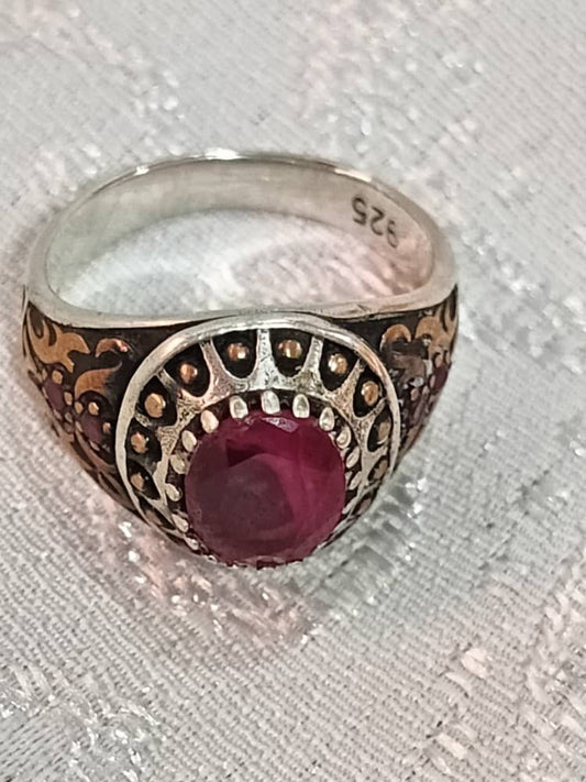 خاتم فضة بحجر ياقوت