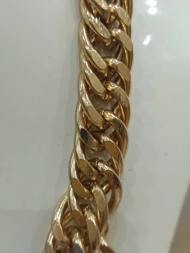 سلسلة غليظة بلاكي طولها مغلق 23cm