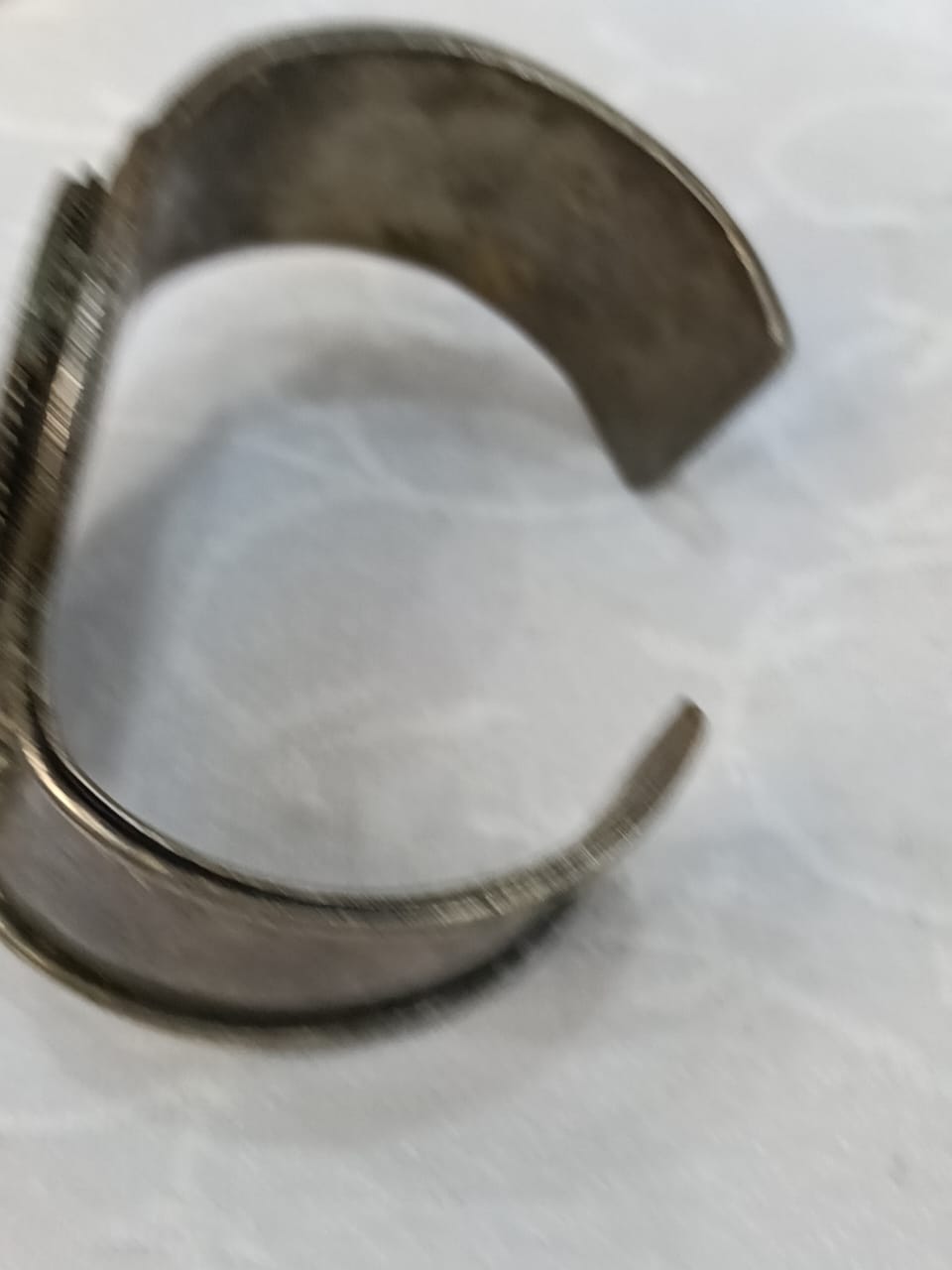 سوار مشلل بالفضة وحجر عقيق