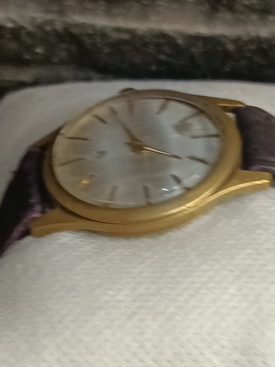 Montre lip mécanique vintage