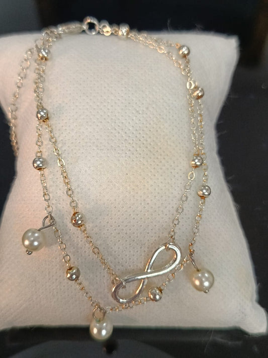 سوار نسائي بلاكي أبيض