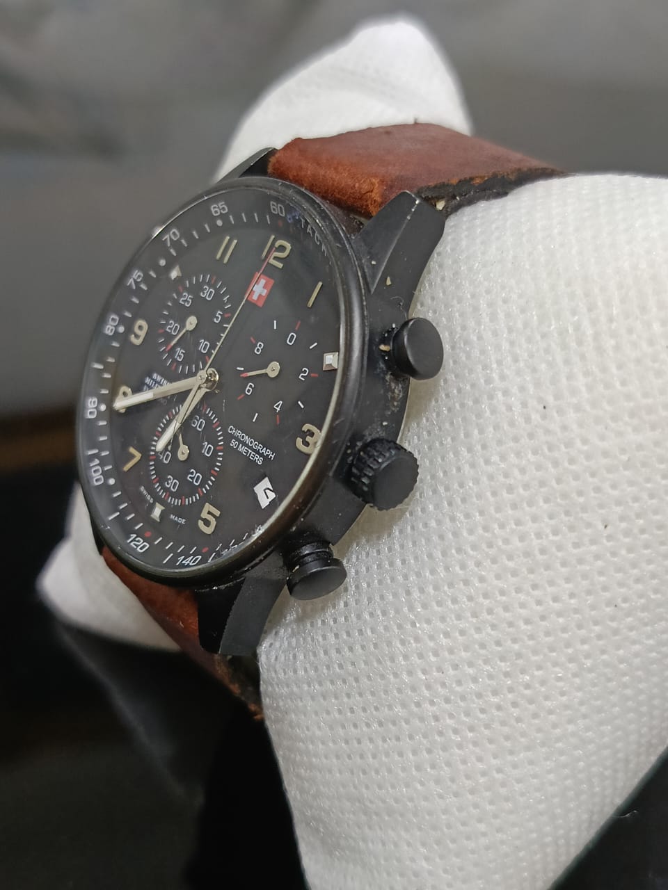 Montre suisse military chronographe