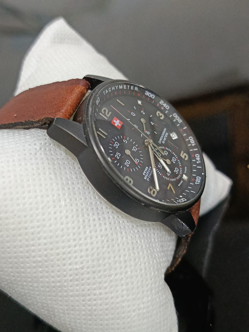 Montre suisse military chronographe