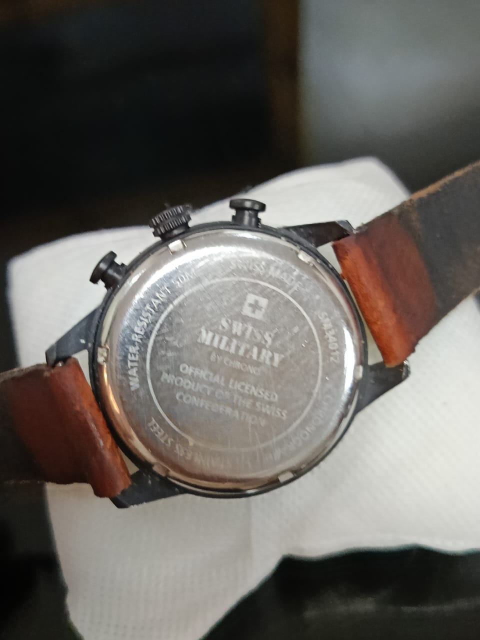 Montre suisse military chronographe