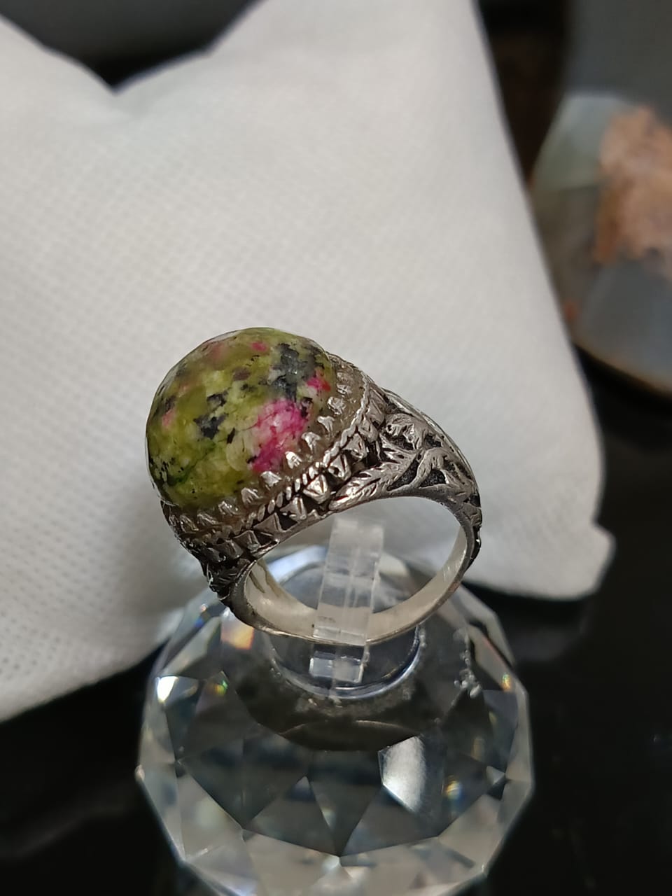 خاتم فضة بحجر طبيعي صلب