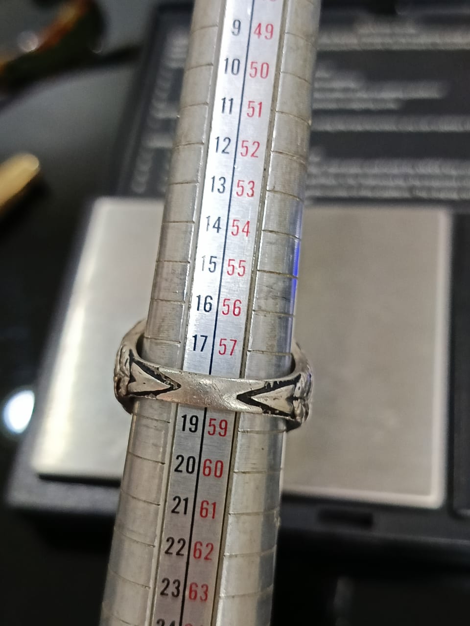 خاتم فضة بحجر طبيعي صلب