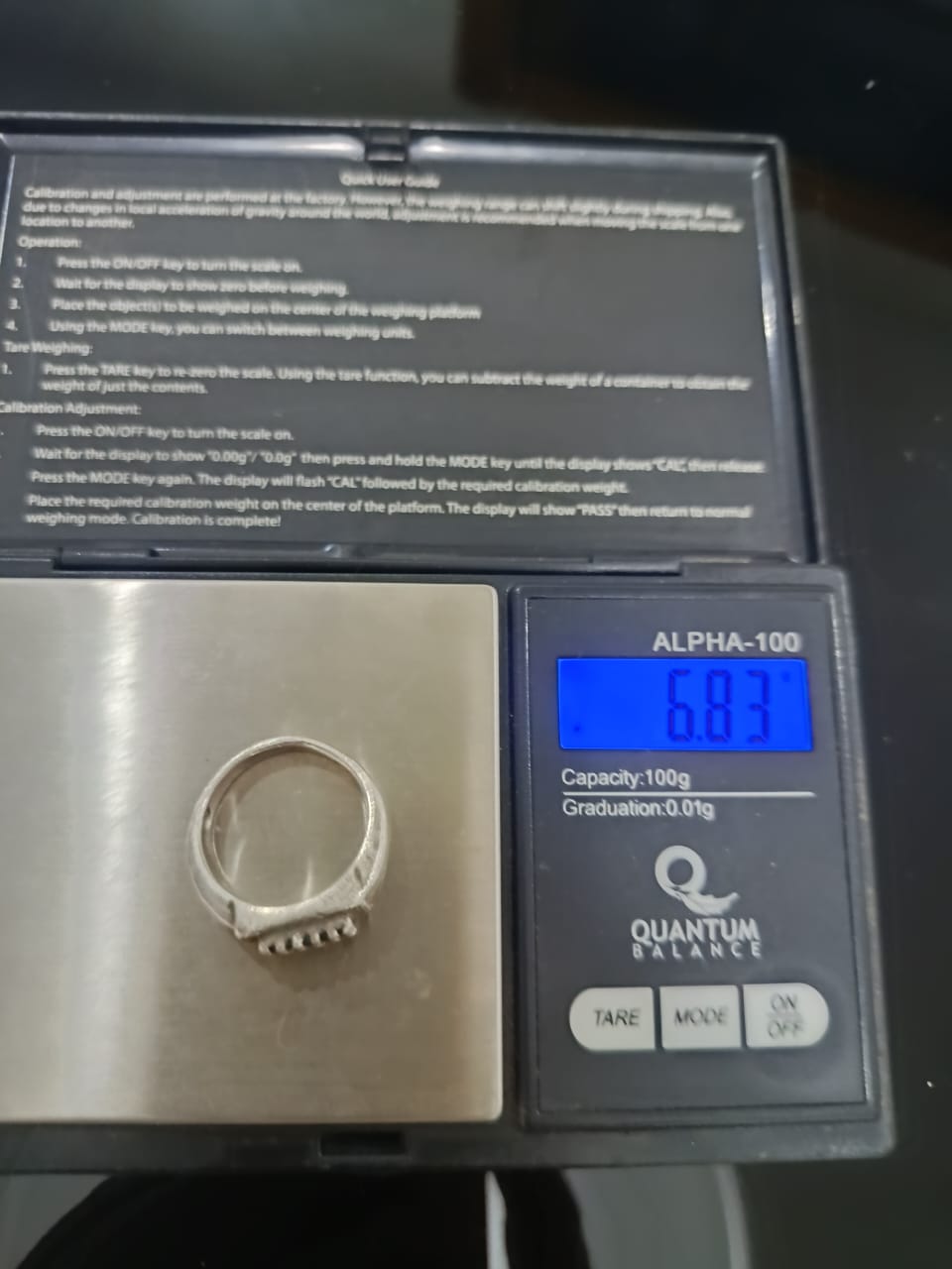 خاتم فضة بحجر ماس وسفير أزرق