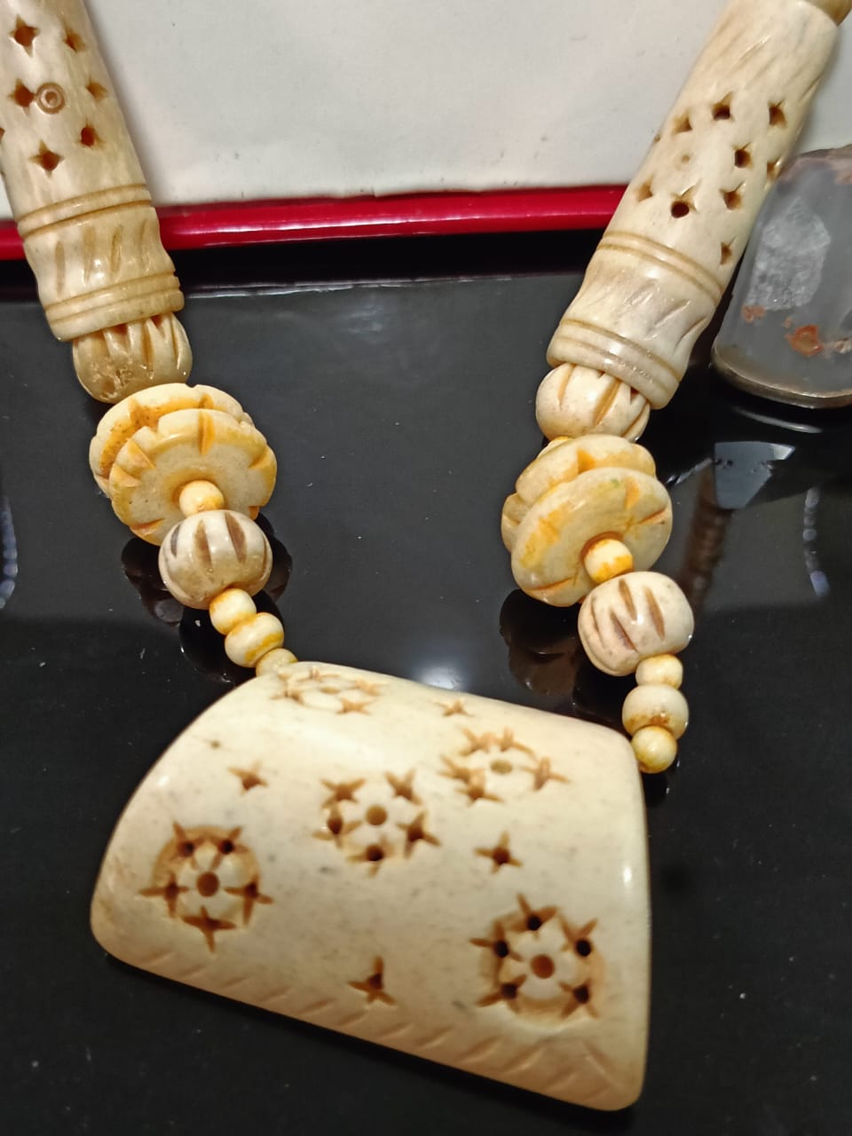 عقد تحفة بالعااج