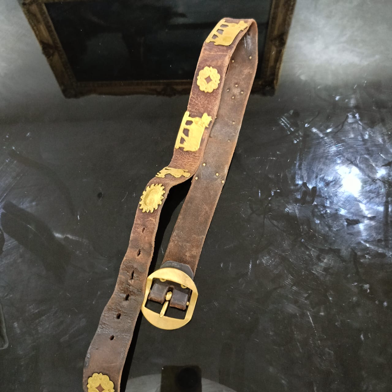 Ancien ceinture en cuir vintage original