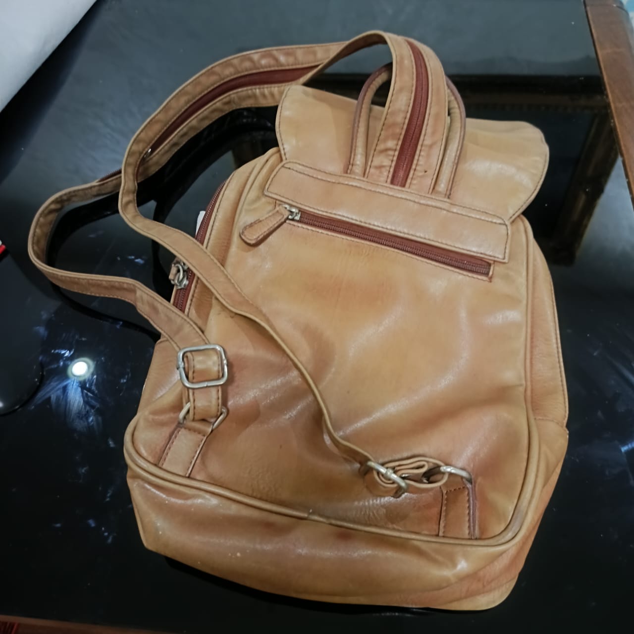 Sac femme en cuir vintage original