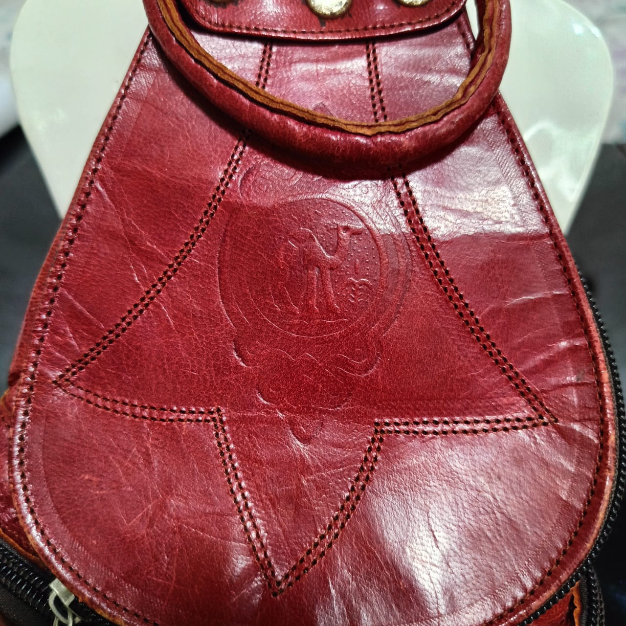 Sac femme en cuir vintage original
