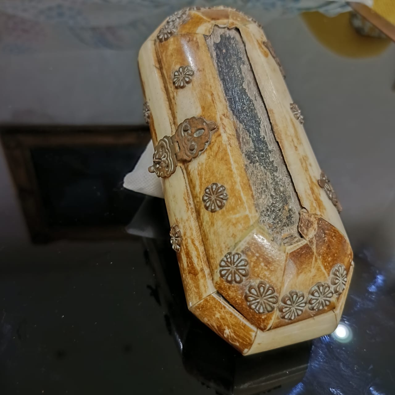 صندوق مجوهرات عتيق عااج