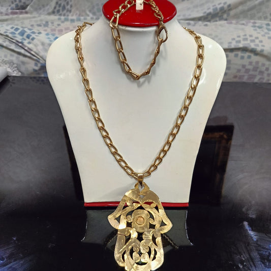 سلسلة بلاكي مع سواره