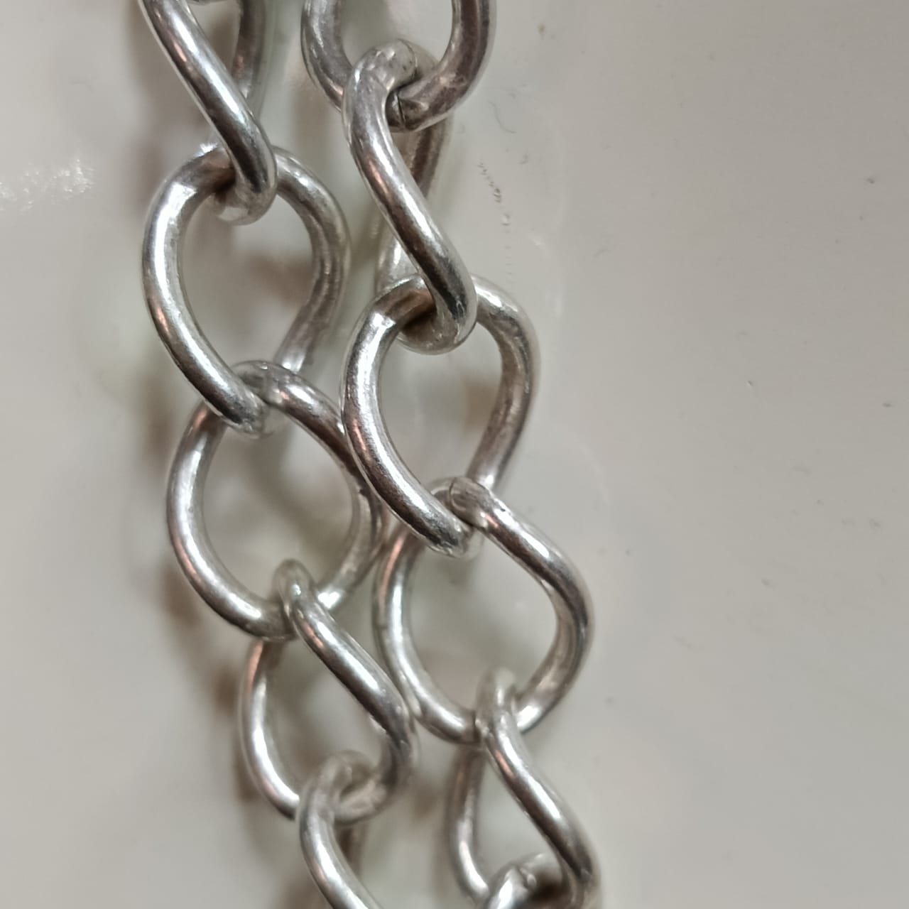 سلسلة تخفة تغلف فضة