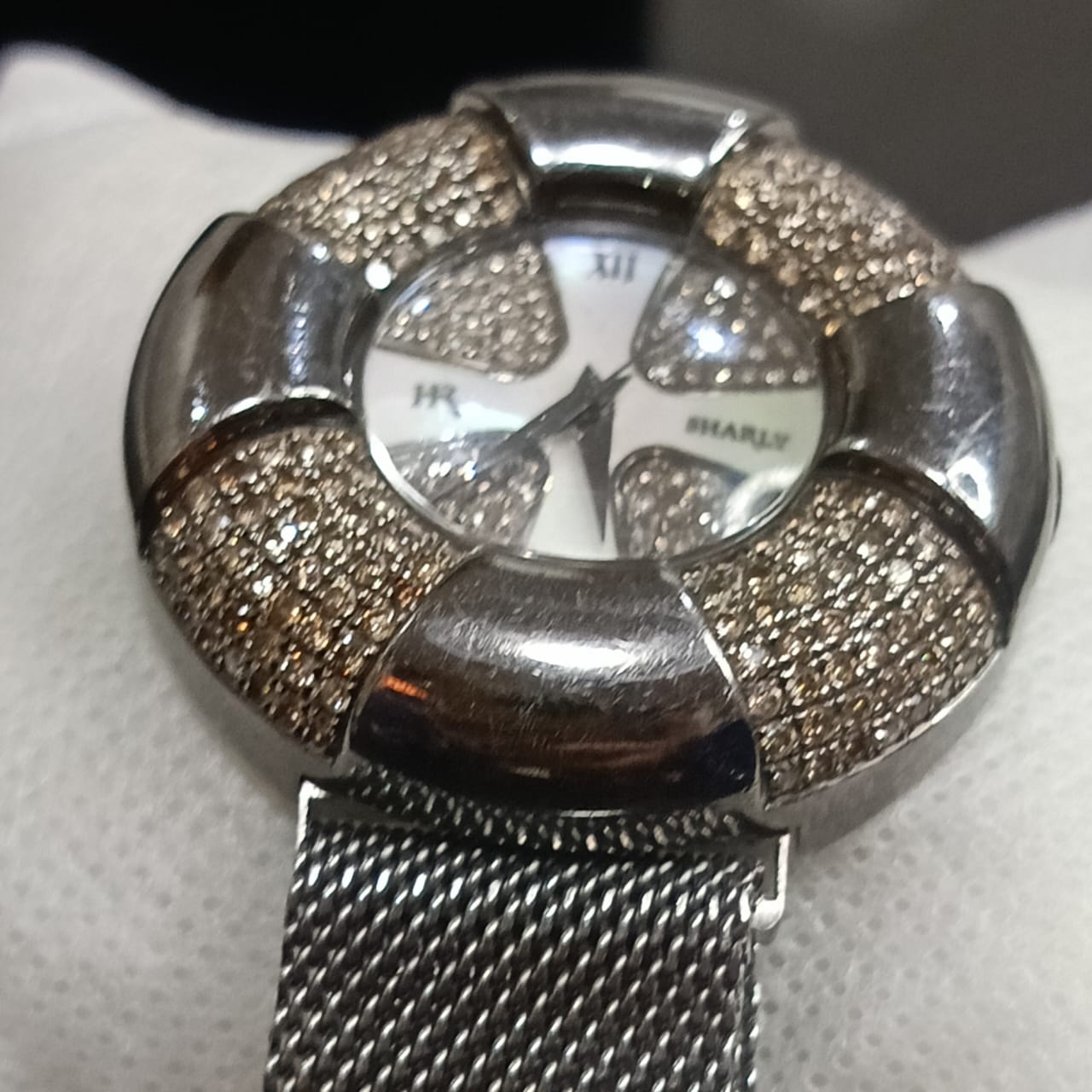 Montre charly RS Suisse en diamant بحجر ماس طبيعي