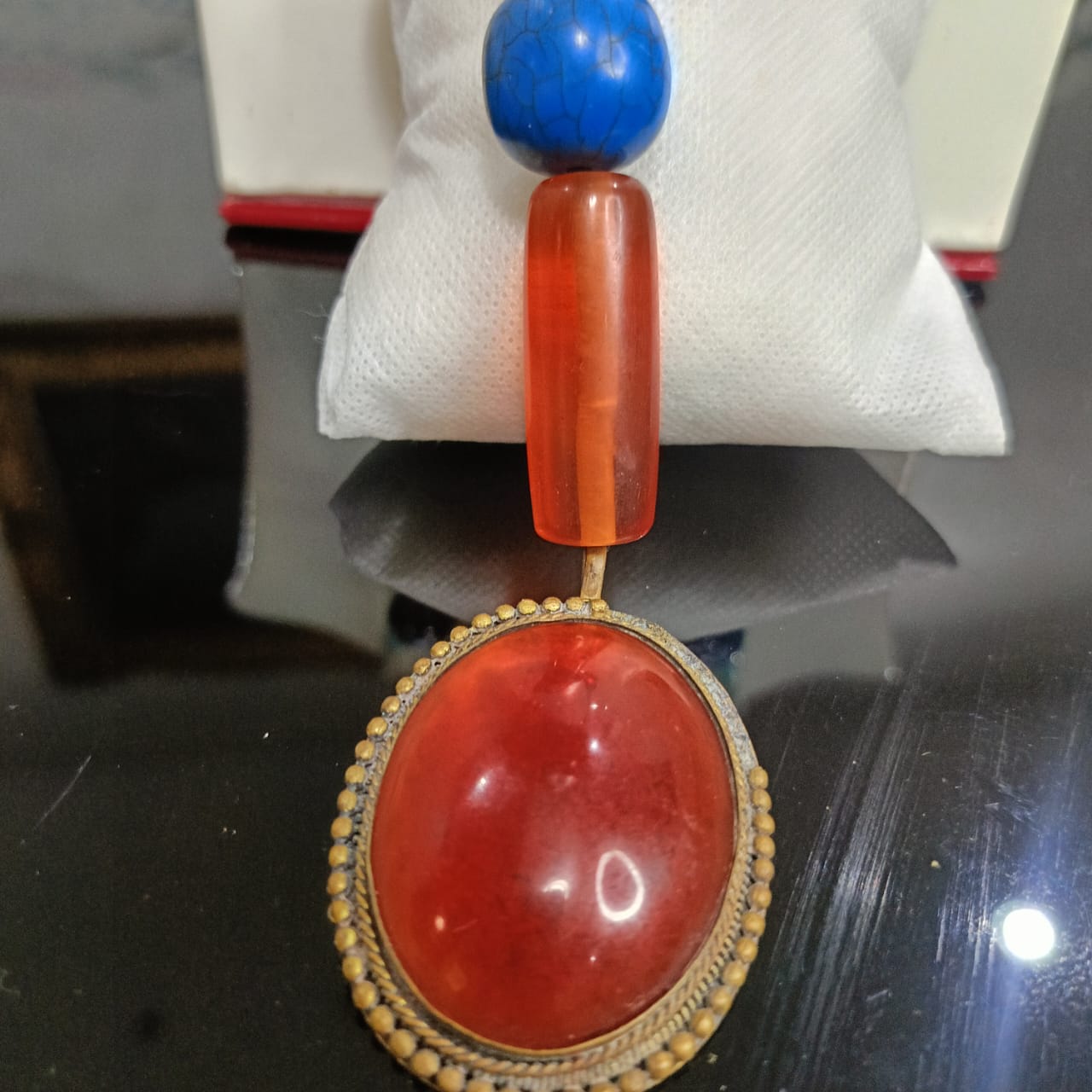 عقد تحفة قديم بحجر فيروزو ولازورد