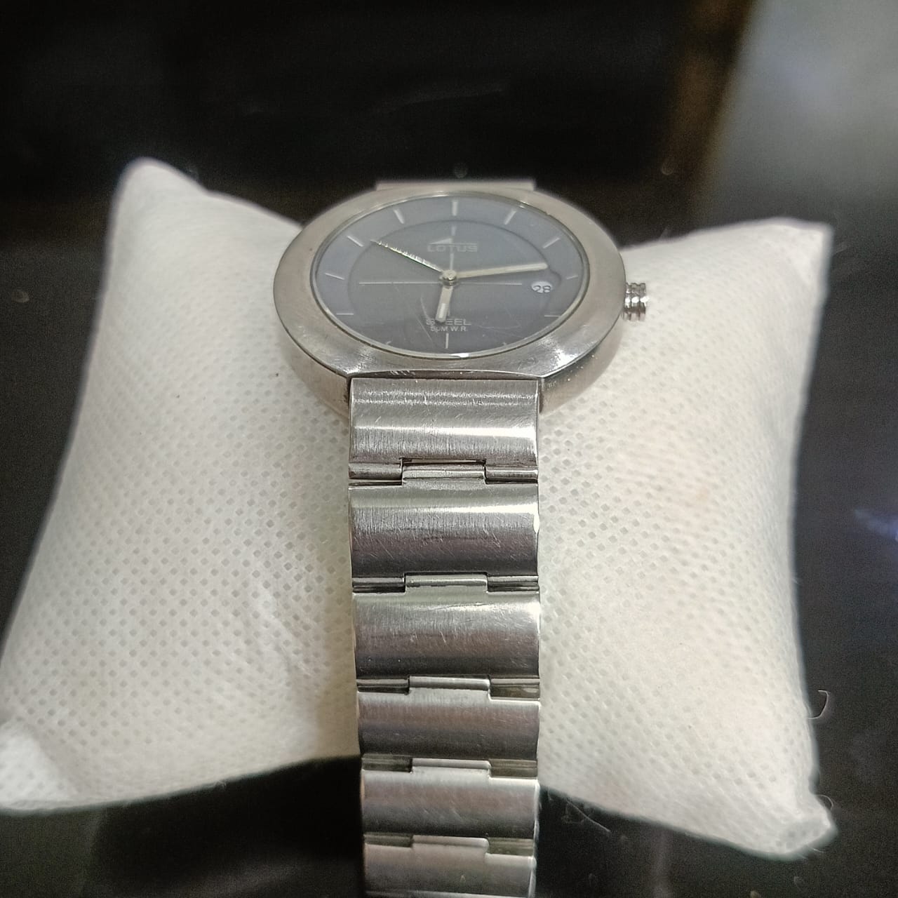 Montre lotus homme original