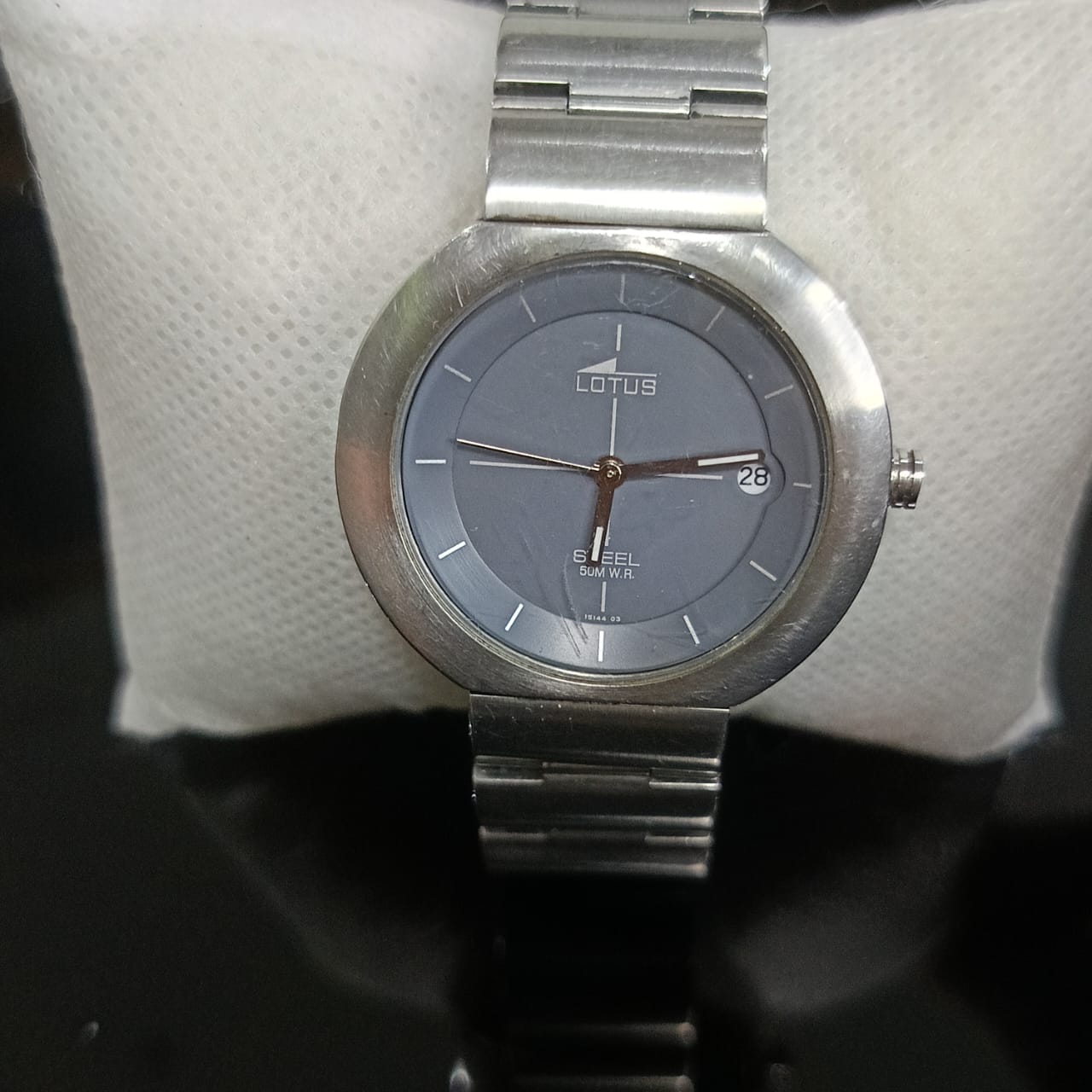 Montre lotus homme original