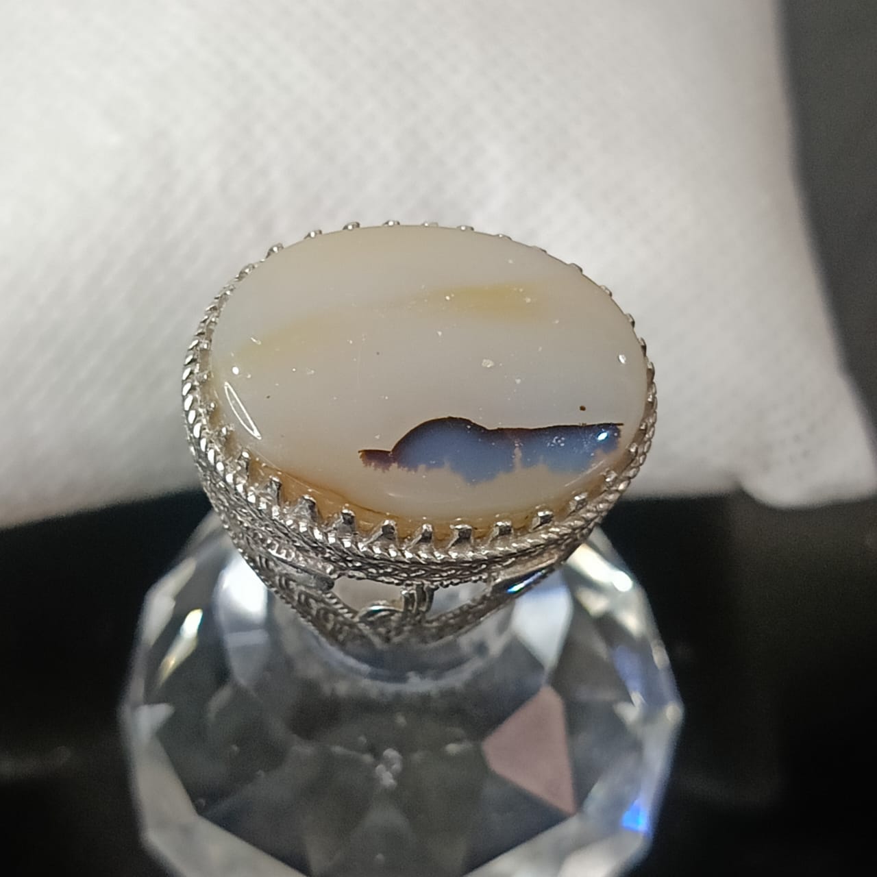 خاتم فضة رجالي بحجر عقيق مصور