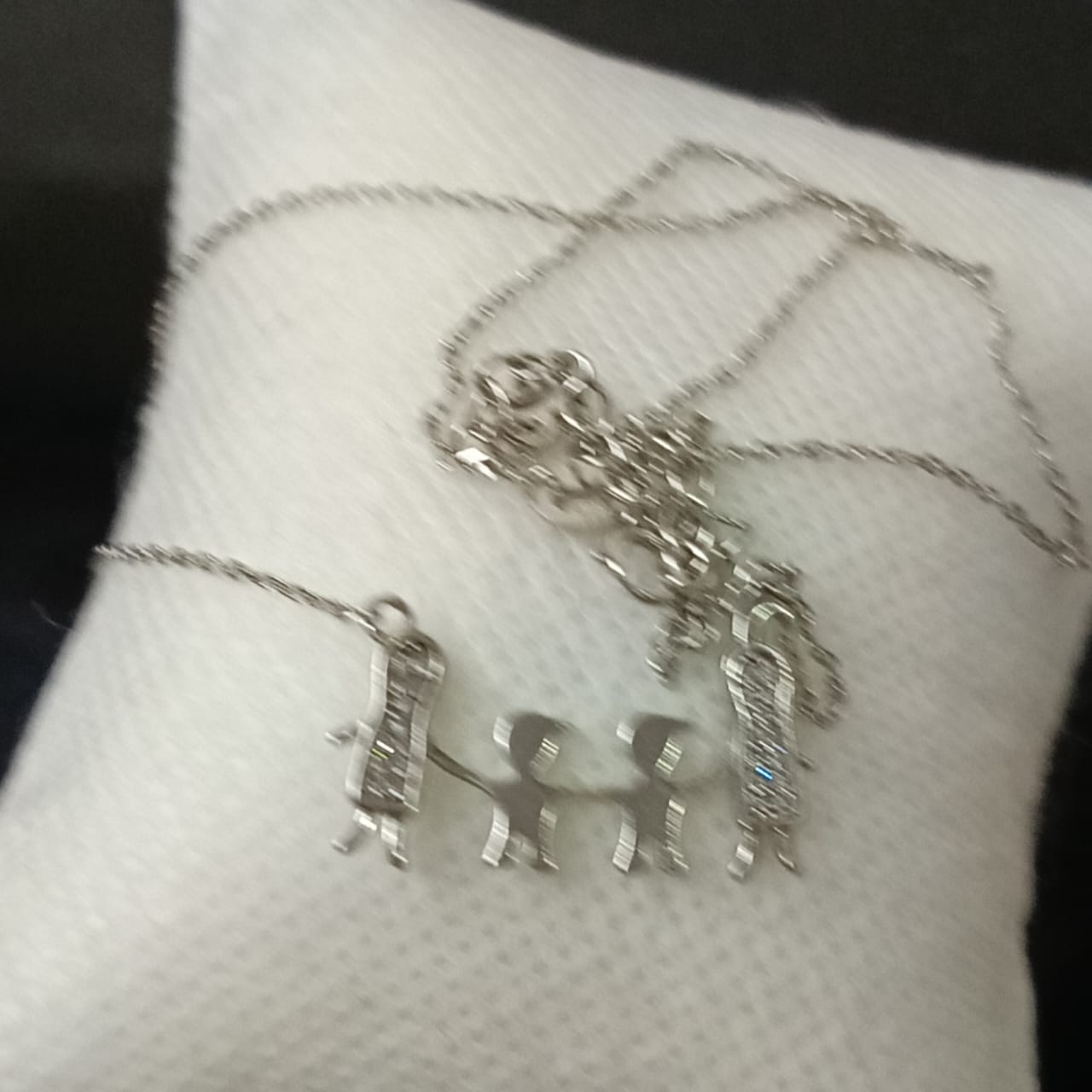 سلسلة فضة