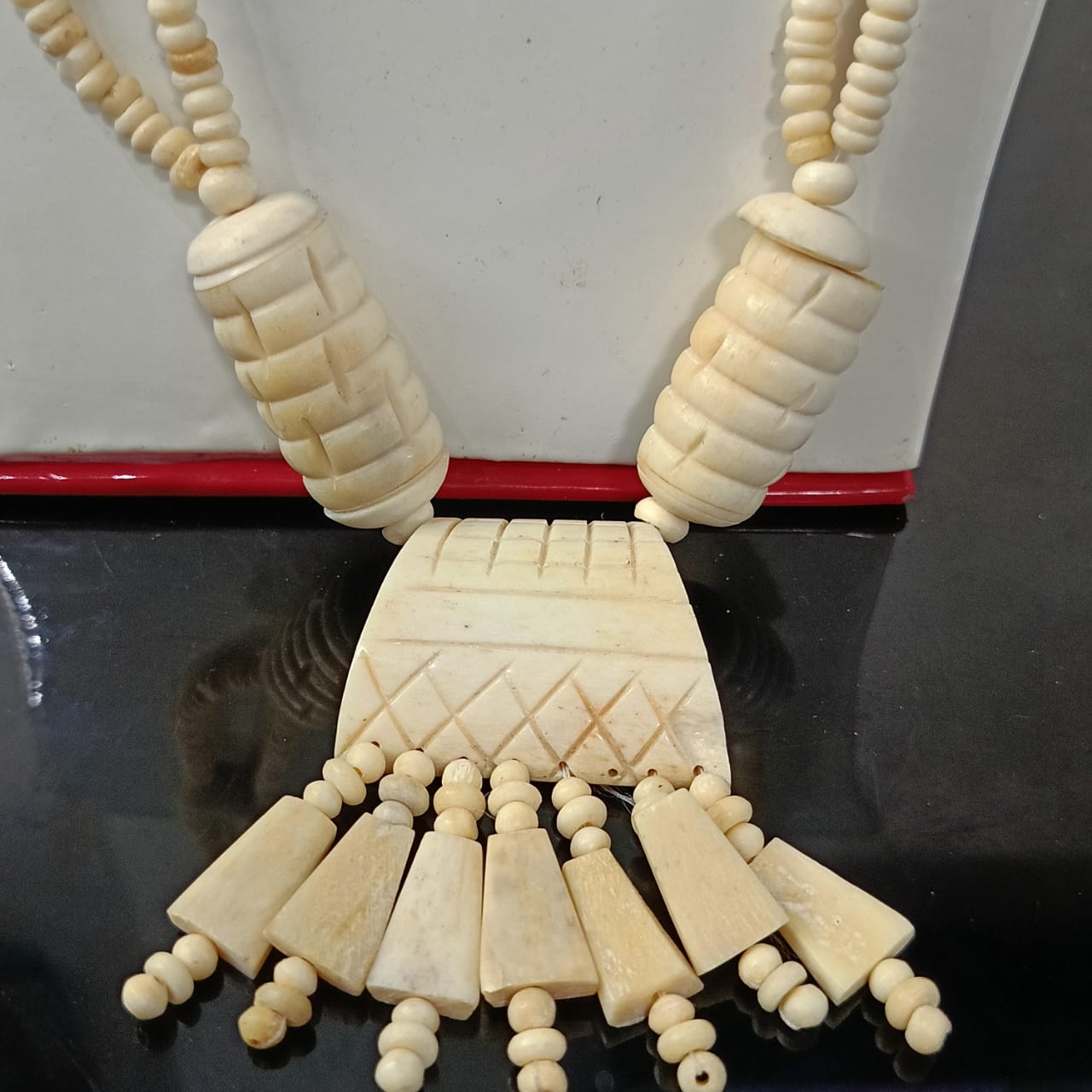 عقد تحفة بالعااج