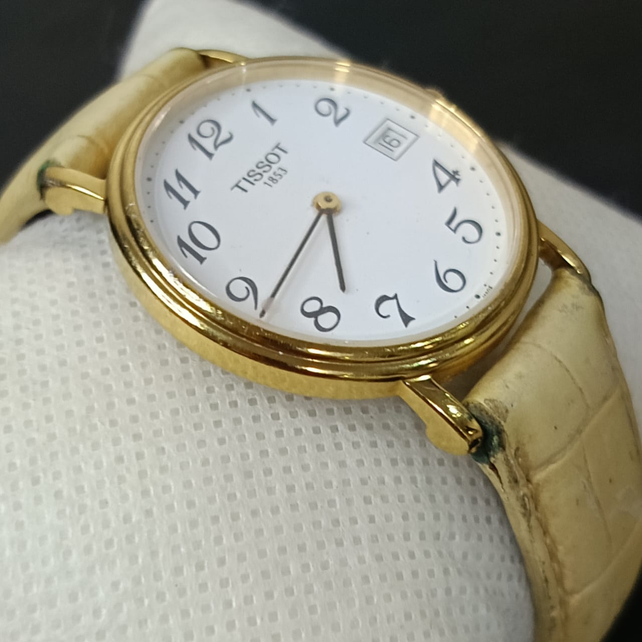 Montre Tissot Quartz extra plat