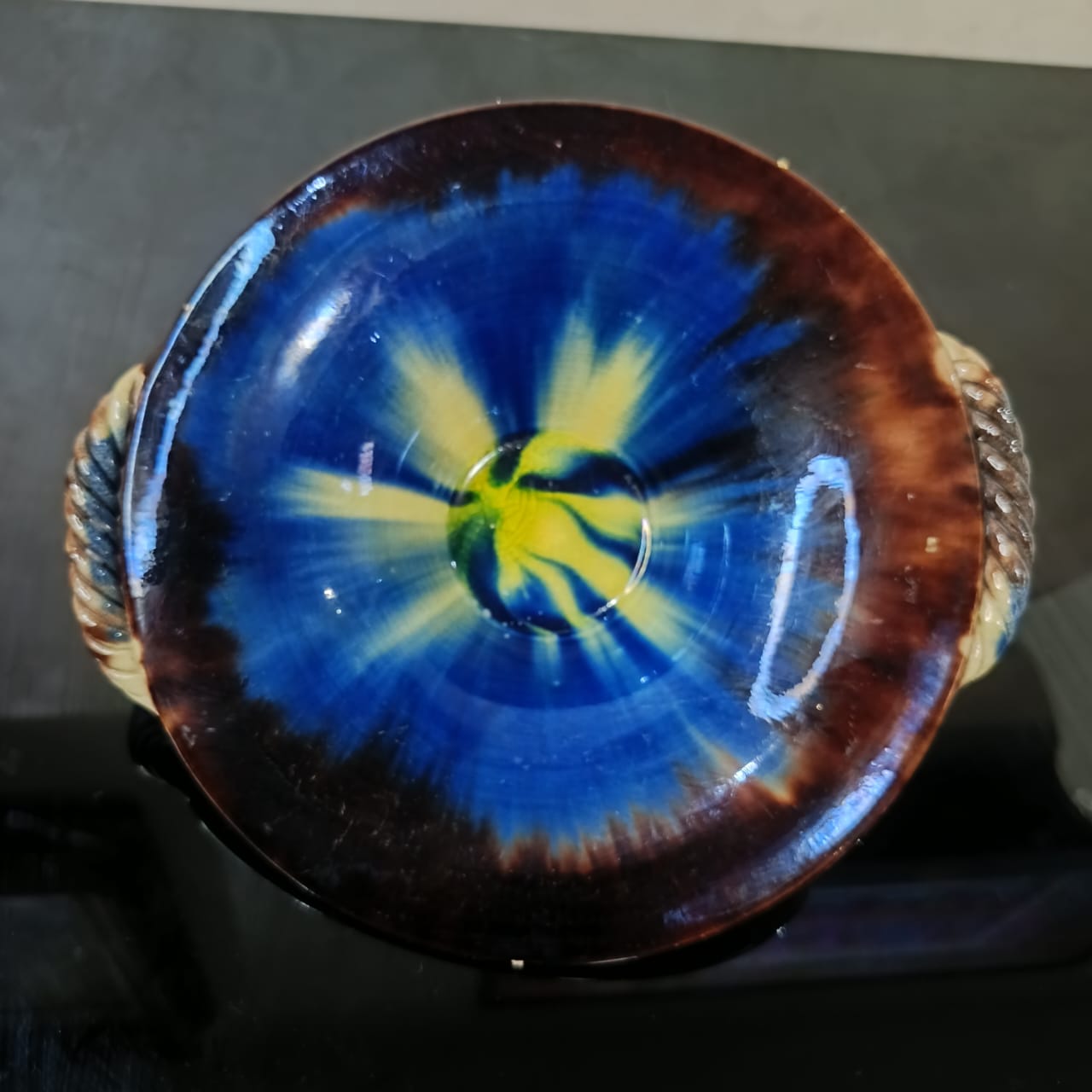 Ancien vase signé