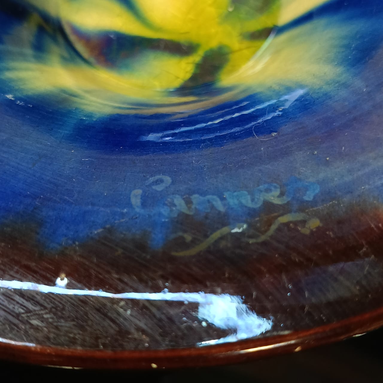 Ancien vase signé