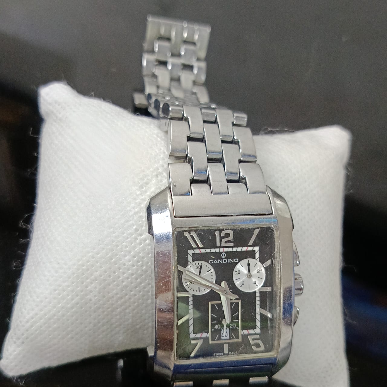 Montre candino suisse